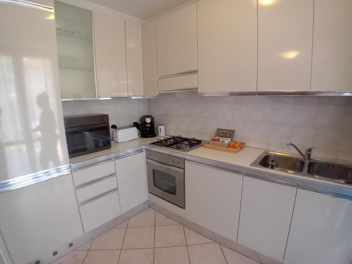 Casa Adela Apartman Desenzano del Garda Kültér fotó